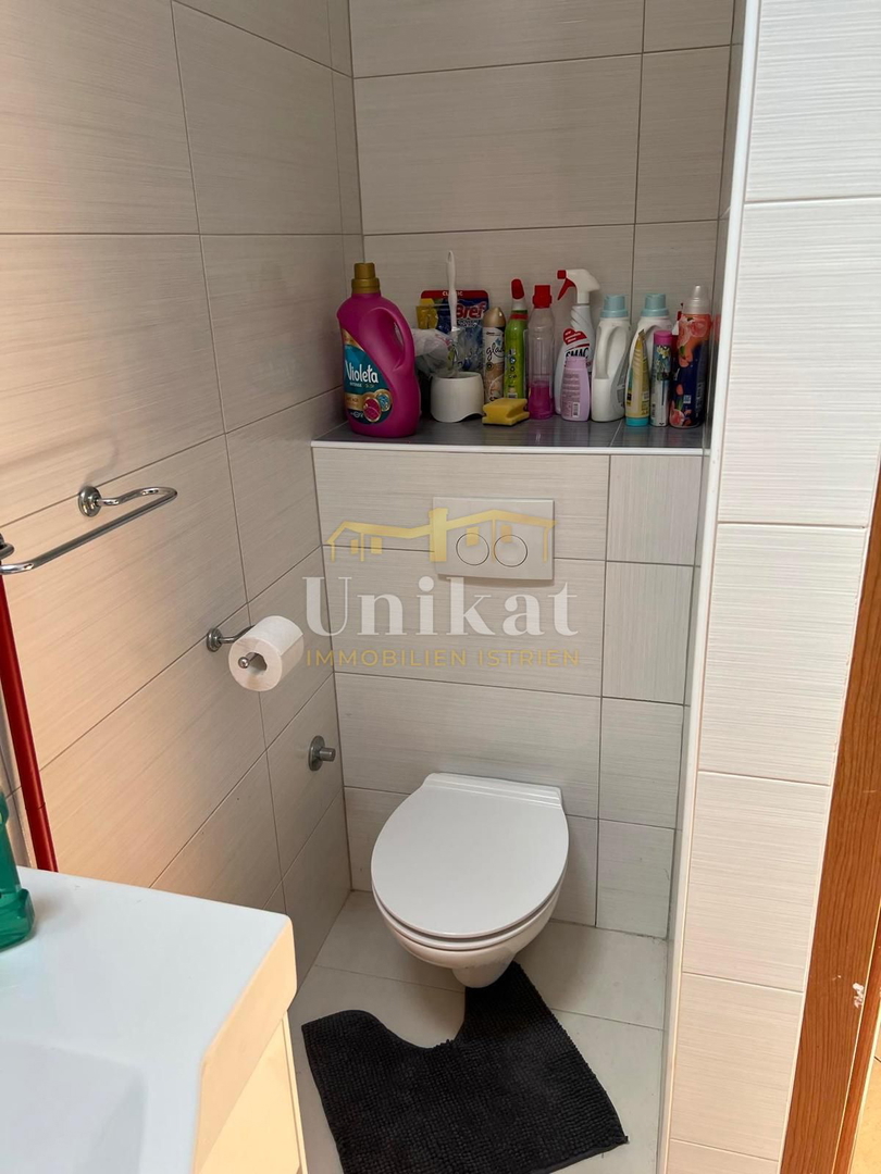 Dvosobno stanovanje v Vabrigi - pogled na morje